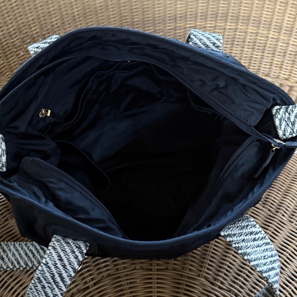 Tory Burch Stylish Black and White Women's Bag - Picture 8 of 9